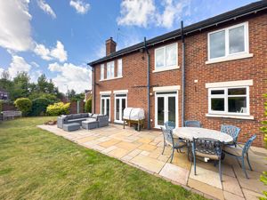 Photo 19- click for photo gallery